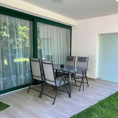 Villa Bauhaus Wellness Apartman Fsz. 1 Siófok Zewnętrze zdjęcie