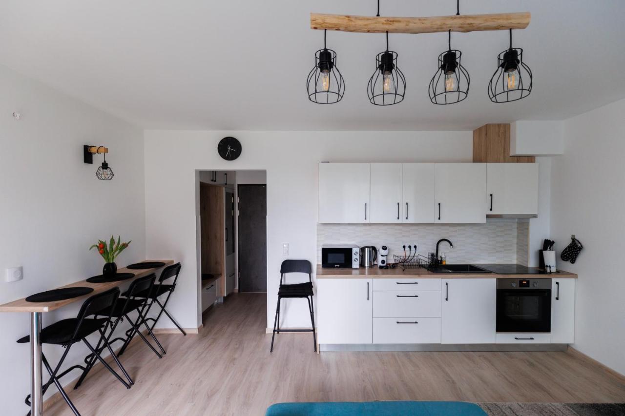 Villa Bauhaus Wellness Apartman Fsz. 1 Siófok Zewnętrze zdjęcie