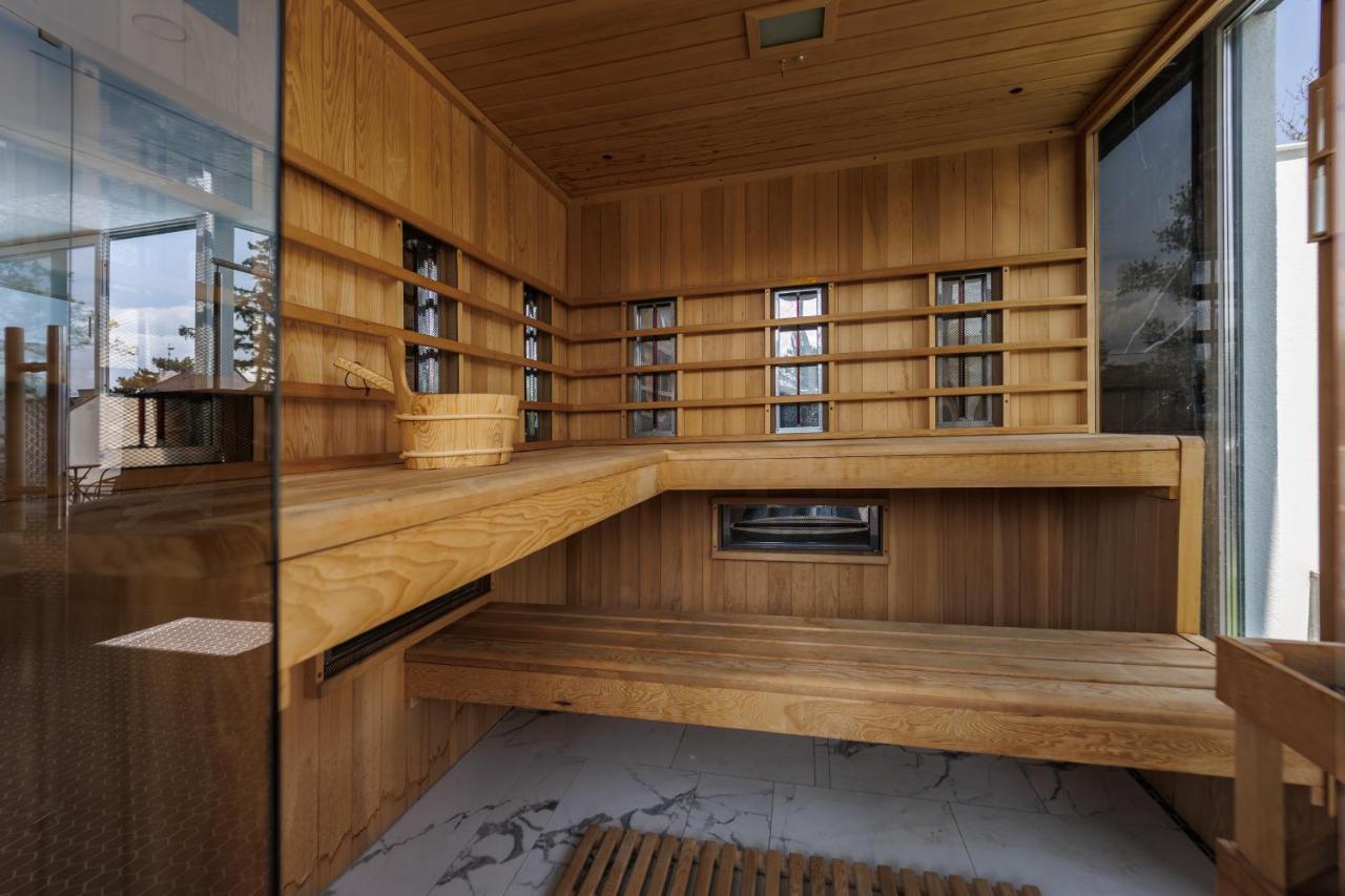 Villa Bauhaus Wellness Apartman Fsz. 1 Siófok Zewnętrze zdjęcie